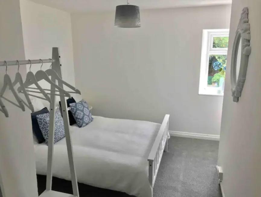 A Woodland Retreat - Apartment In Converted Mill هيلستون المظهر الخارجي الصورة